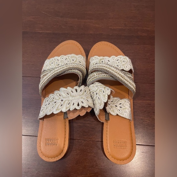Jasper & Jeera Shoes - nwot nwob jasper and jeera Cream Embellished Sandals 38
